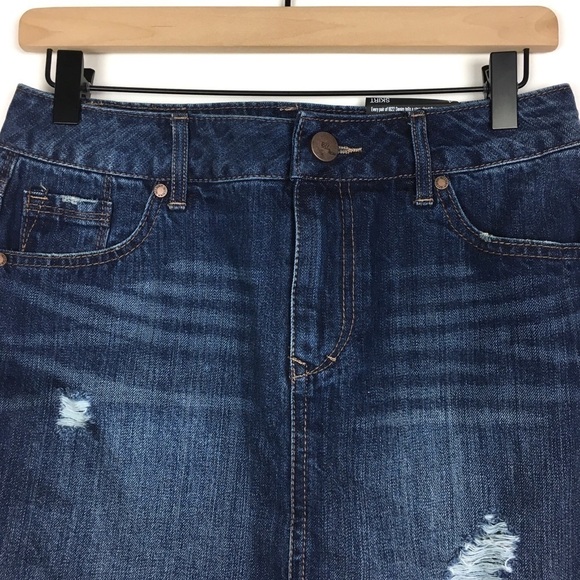 1822 DENIM Skirt Mini Jean Raw Hem Dark Wash Distressed Denim Y2K Style Size 4 - Picture 2 of 12